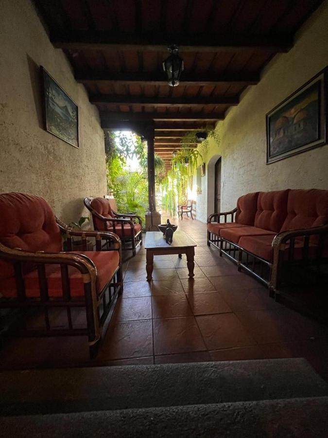 Апартаменты Casa Del Viajero Colonial Антигуа-Гватемала Экстерьер фото