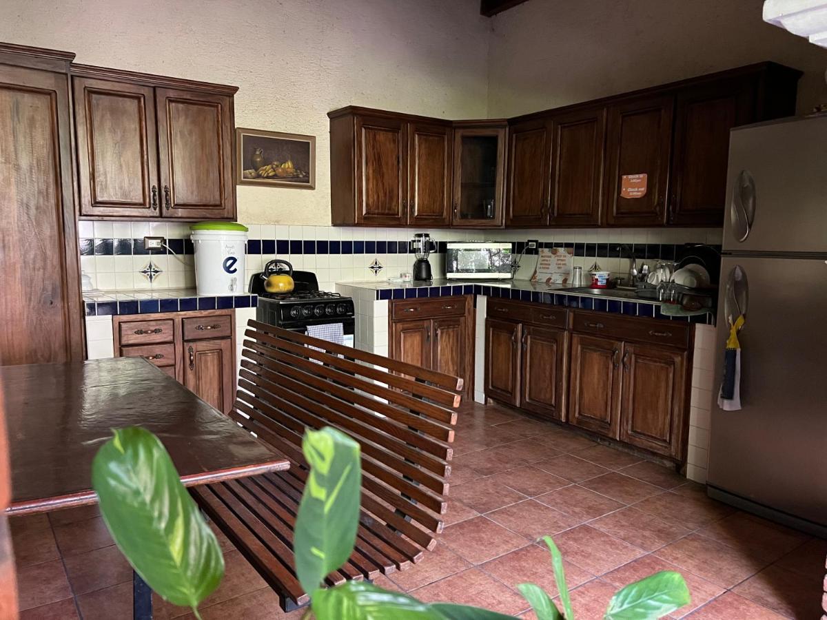 Апартаменты Casa Del Viajero Colonial Антигуа-Гватемала Экстерьер фото
